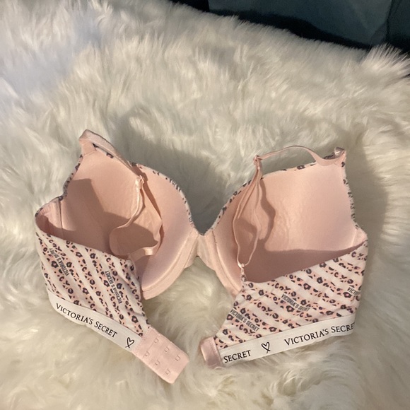 Victoria’s Secret T-shirt Bra 38D - Picture 3 of 8